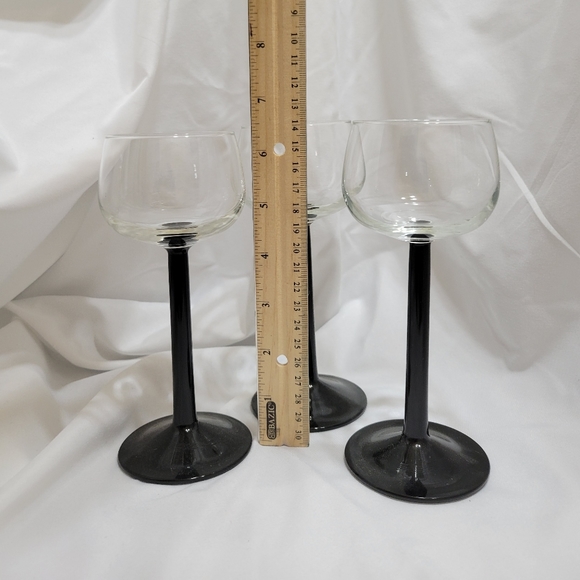 France Luminarc Black Stem Wine Glasses/Set of 3/Barware - Picture 3 of 3